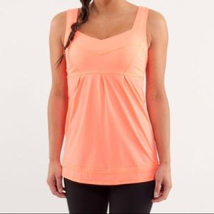 Lululemon run tame me tank